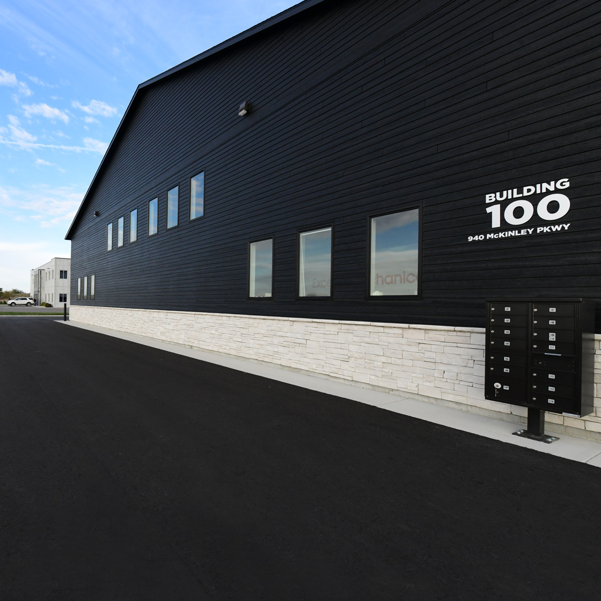 Weste End Autoplex & Business Center.